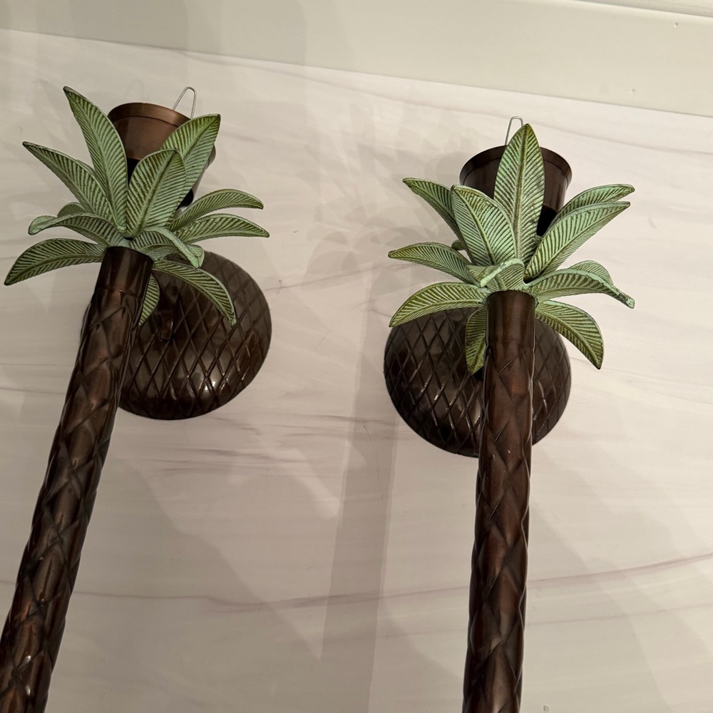 Tropical Palm Wall Sconce Set in Brown and Green - Picture 2 of 6